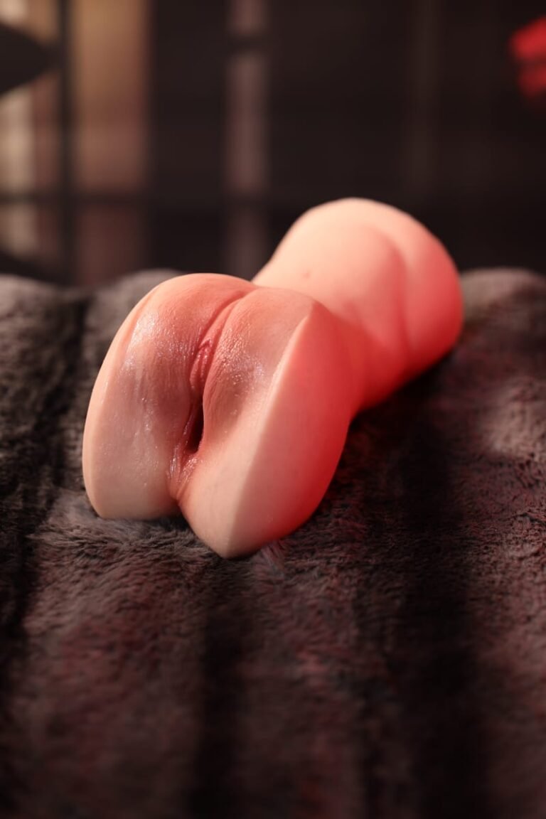 Compact Silicone Female Masturbator, AIYUEWEI internal model AYW-SIL-029