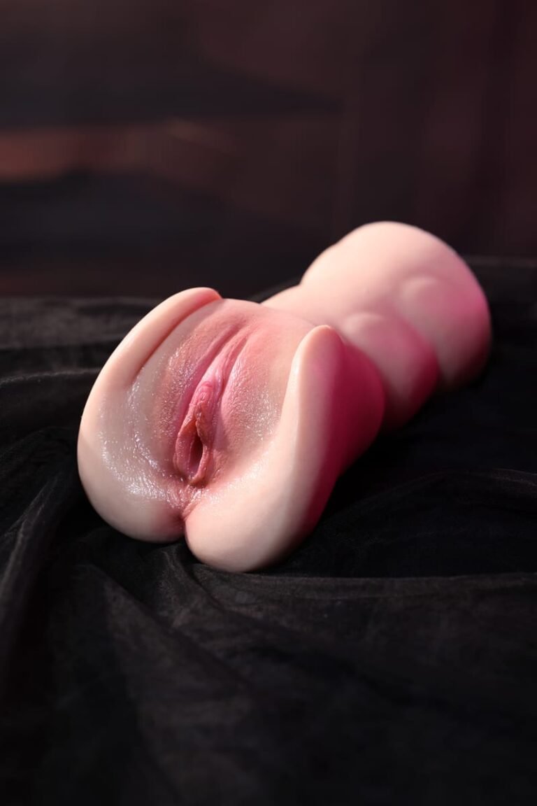Compact Silicone Female Masturbator, AIYUEWEI internal model AYW-SIL-030